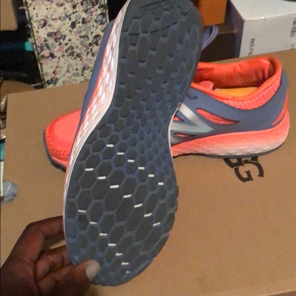 New Balance - Picture 3 of 3